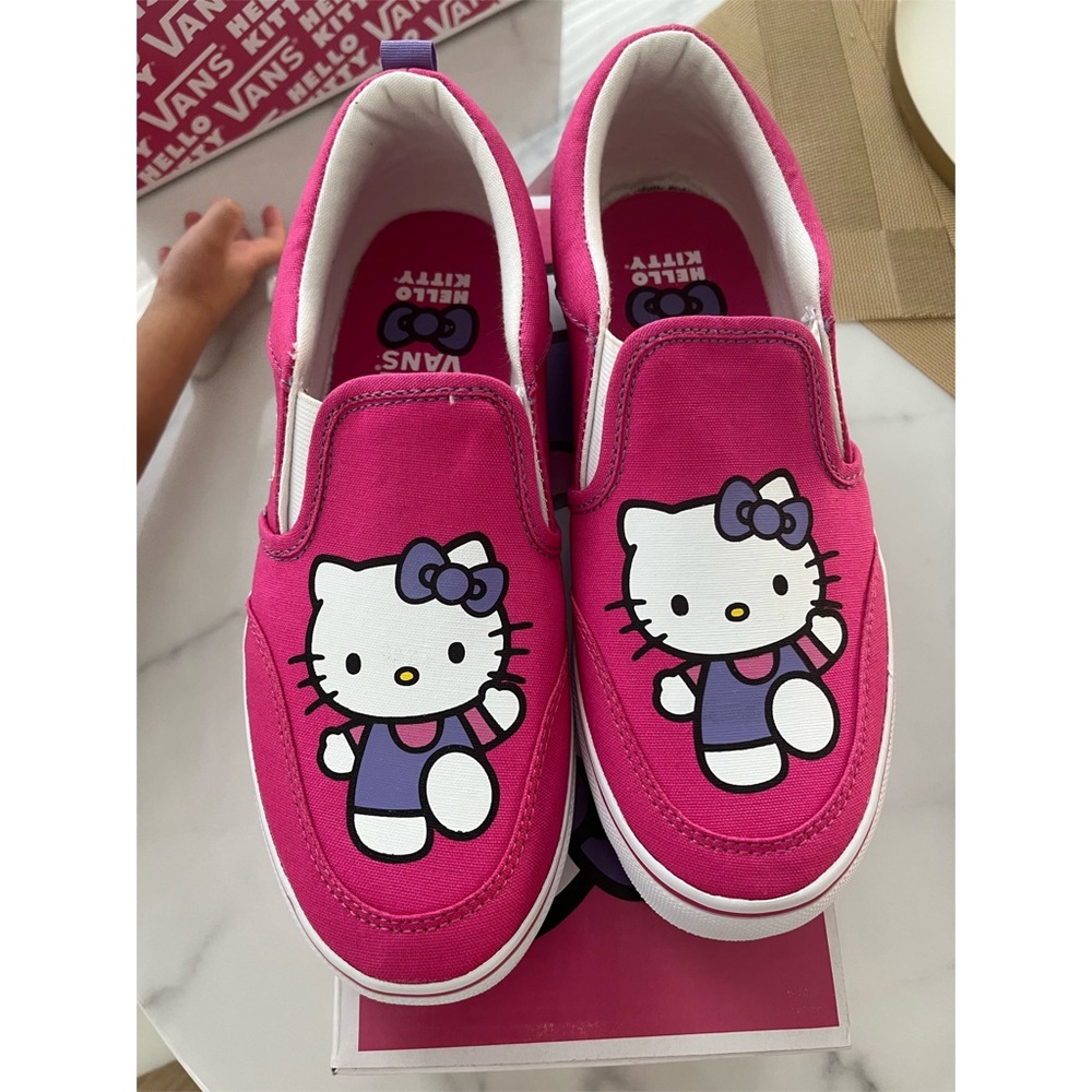 Hello Kitty Vans